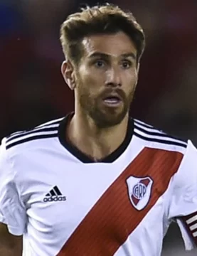 River, con suplentes, juega con Liga en la altura de Quito