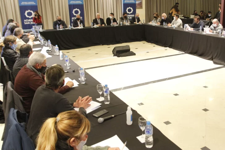 El pedido en ASJ de achicar tributos ya se nota en las boletas eléctricas