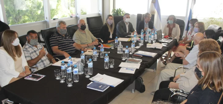 Con el primer tramo del aumento del 45%, estatales cobrarán el doble que hace un año Con el primer tramo del aumento del 45%, estatales cobrarán el doble que hace un año