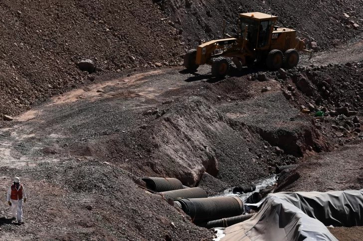 Contratan a expertos para revisar obras en Veladero