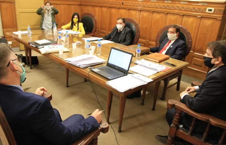 Mañana se define si avanza la denuncia