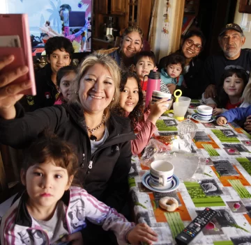 Reuniones sociales: Gobierno verá con Nación cuánto acompañará el decreto