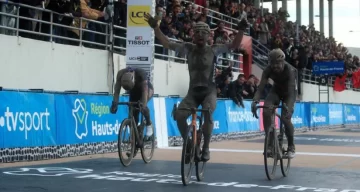 Colbrelli, el más fuerte en el “Infierno del Norte” Colbrelli, el más fuerte en el “Infierno del Norte”