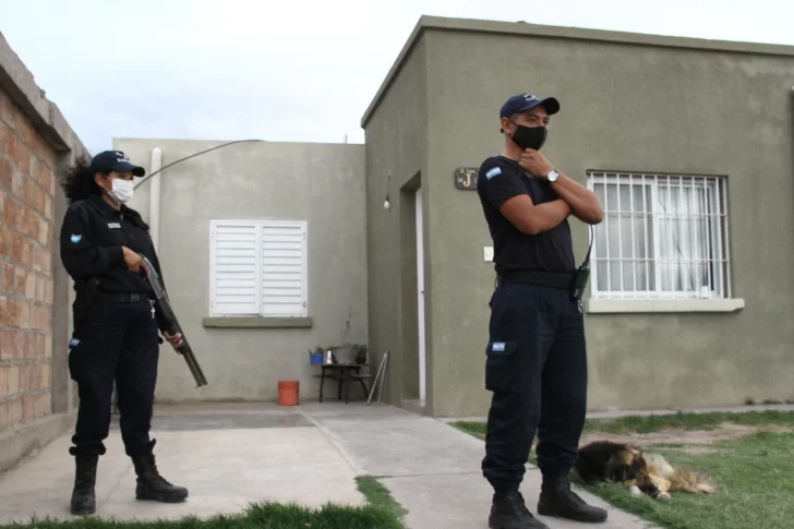 Tensión en un barrio por el presunto abuso de un joven a un vecinito