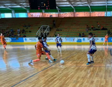 Huarpes, primero del grupo