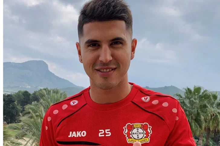 La bienvenida del Bayer para su joya: Palacios