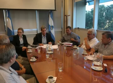 El aumento para los empleados estatales será del 22% en 2 partes El aumento para los empleados estatales será del 22% en 2 partes