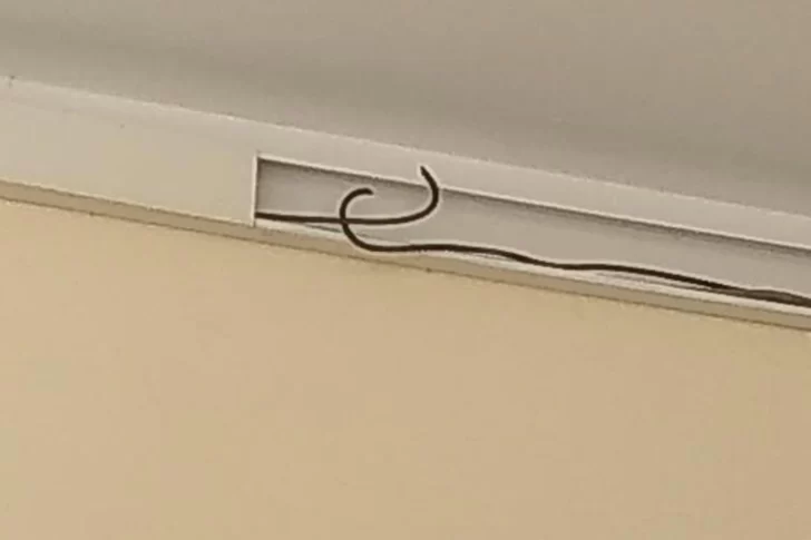 Manipulaba cables y sufrió una importante descarga eléctrica: quedó internado