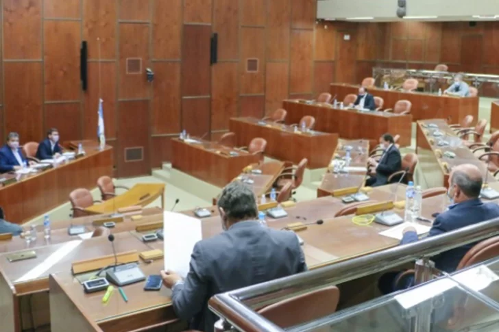 Diputados deciden si se aprueba decisión del IPEEM de entregar dos áreas mineras