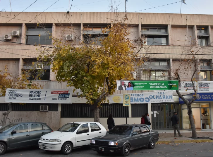 La UNSJ decidió una votación por horarios y terminación de DNI, pero no será obligatorio La UNSJ decidió una votación por horarios y terminación de DNI, pero no será obligatorio