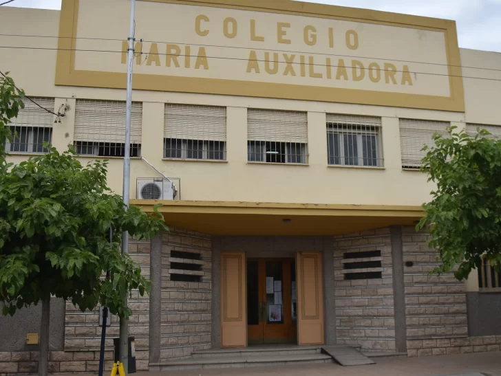 Son 3 las escuelas con casos de Covid-19: en dos se suspendieron las actividades Son 3 las escuelas con casos de Covid-19: en dos se suspendieron las actividades