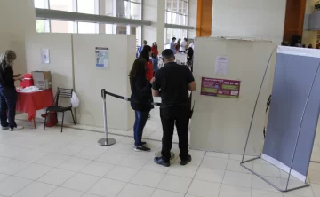 VIH: por segundo año seguido detectan más casos nuevos que la media nacional