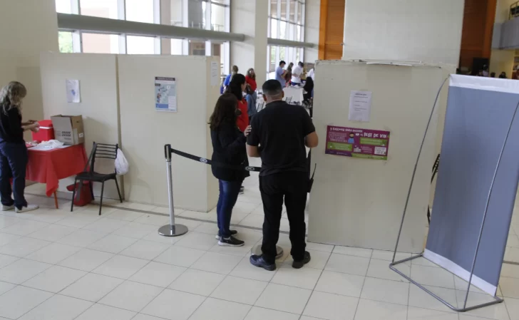 VIH: por segundo año seguido detectan más casos nuevos que la media nacional