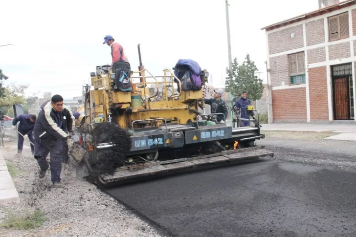 Este año se completará el 15 por ciento que queda del plan de pavimentación