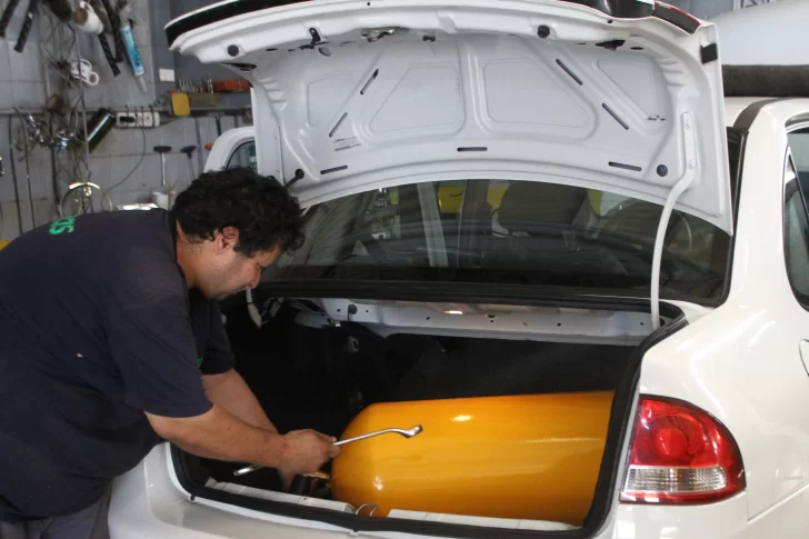 En San Juan, con el GNC de los más bajos del país, creció la conversión de vehículos