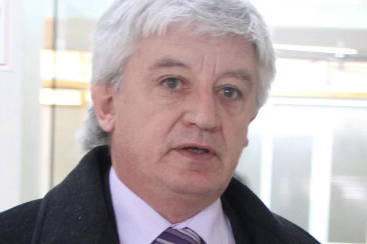 Apresan a un jefe policial de la Federal por tenencia y tráfico de pornografía infantil