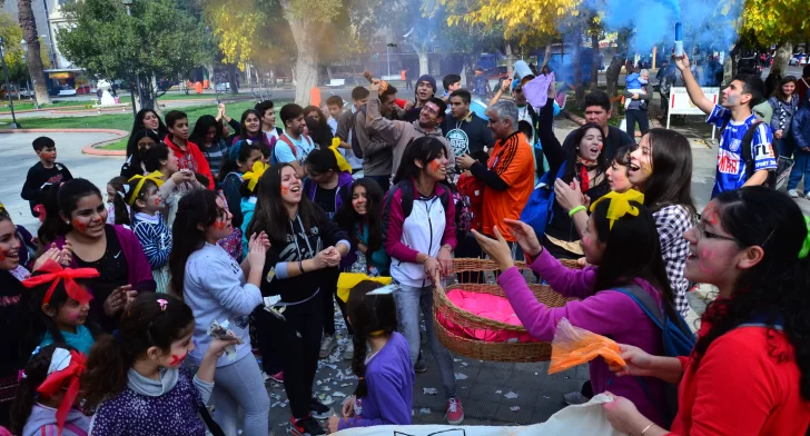 En pleno centenario de Fátima, peregrinación con aire artístico En pleno centenario de Fátima, peregrinación con aire artístico