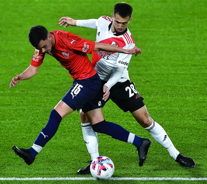 En el clásico, el punto los dejó sin la cima En el clásico, el punto los dejó sin la cima