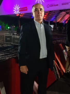 “En hockey, además de las Selecciones, jugarán los clubes” “En hockey, además de las Selecciones, jugarán los clubes”