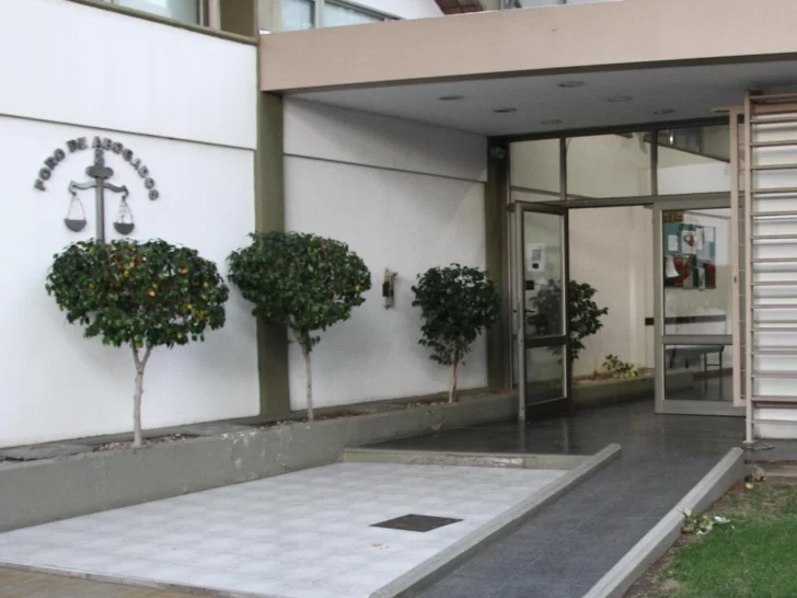 El Foro de Abogados arremete contra a la Corte para que elimine la atención por turnos El Foro de Abogados arremete contra a la Corte para que elimine la atención por turnos