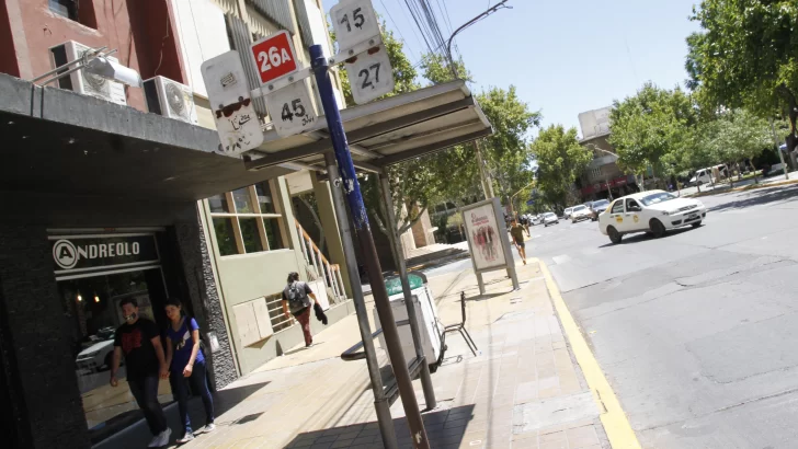 Polémica y pedido de alumnos universitarios a los que nos les cobran boleto escolar Polémica y pedido de alumnos universitarios a los que nos les cobran boleto escolar