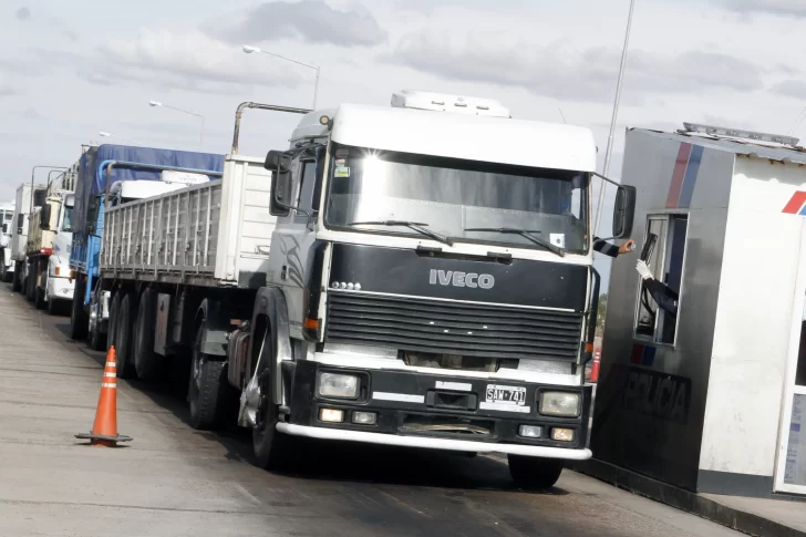 Aunque la actividad aún no se recupera, los costos de los fletes siguen subiendo