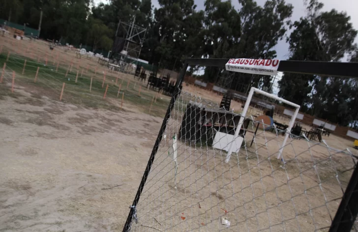 Cinco clausuras en bares y una lomoteca, por falta de tapabocas y aglomeración Cinco clausuras en bares y una lomoteca, por falta de tapabocas y aglomeración