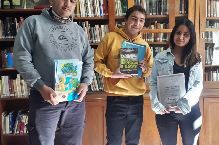 Primer club ambiental en una biblioteca