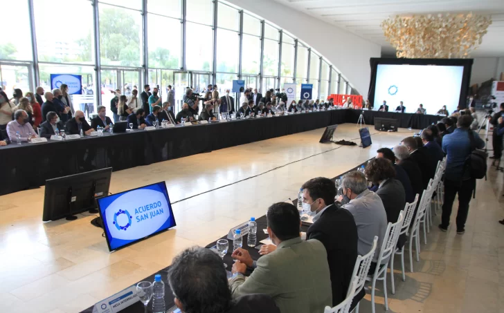 Con 14 medidas debatidas en el ASJ, se buscará frenar la escalada de contagios Con 14 medidas debatidas en el ASJ, se buscará frenar la escalada de contagios