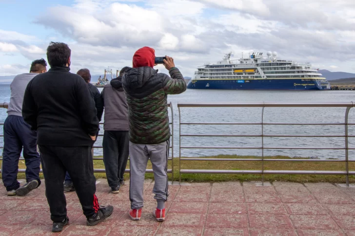 Arrancó en Ushuaia la temporada de cruceros