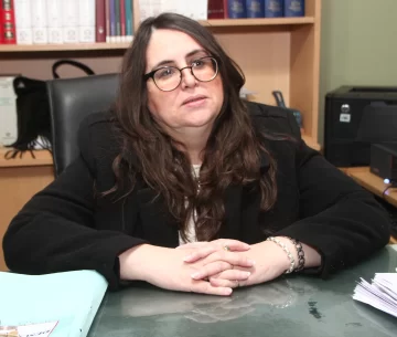 Llega a juicio un anciano filmado por su nietita cuando abusaba de su bisnieta Llega a juicio un anciano filmado por su nietita cuando abusaba de su bisnieta