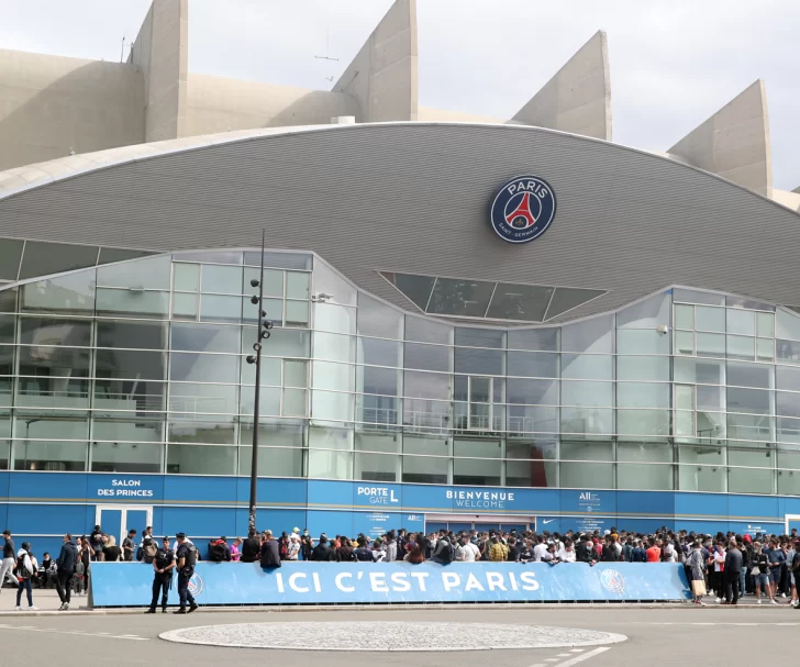 Messi espera y por ahora no viaja Messi espera y por ahora no viaja
