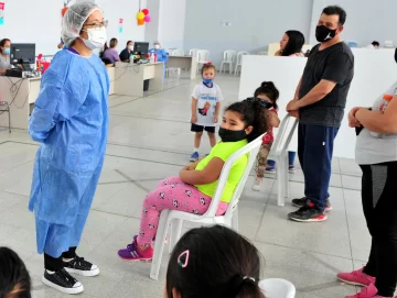 Dónde y en qué horario vacunarán contra el Covid durante el fin de semana