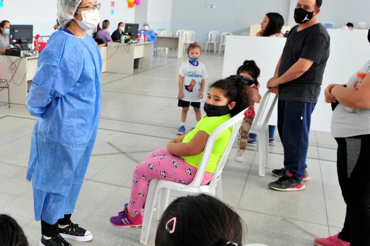 Dónde y en qué horario vacunarán contra el Covid durante el fin de semana