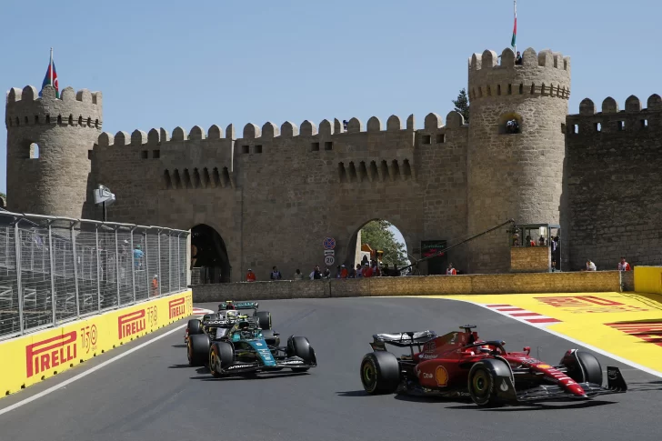 Otra vez, Leclerc dominó el primer día