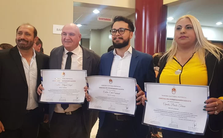 Tras ser ninguneado por sus ediles, Gil aún busca un cargo en el Concejo