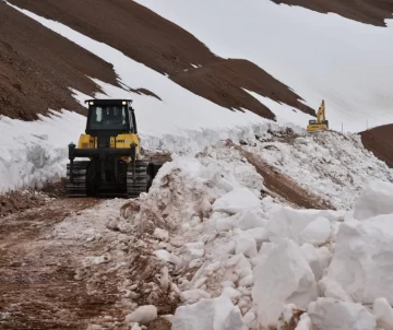 En San Juan aseguran que hasta que no deje el cargo Piñera no avanzará el túnel