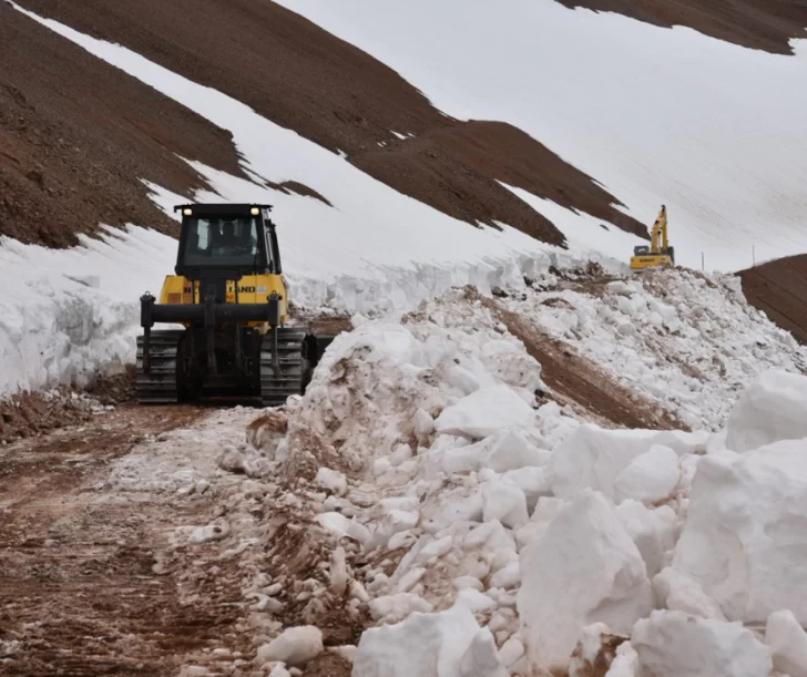 En San Juan aseguran que hasta que no deje el cargo Piñera no avanzará el túnel