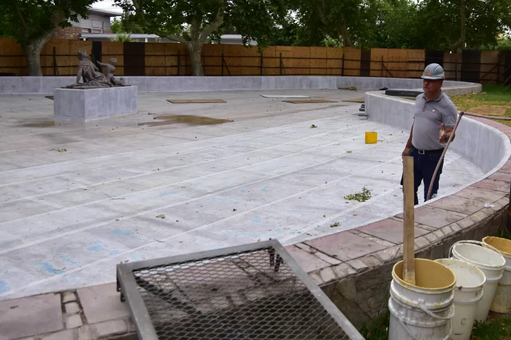 Impermeabilizan cuatro fuentes para frenar el derroche de agua por las filtraciones