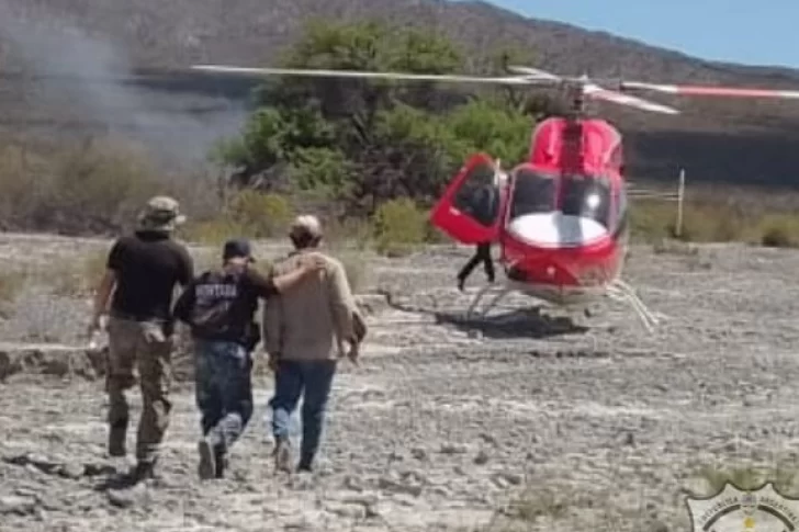 Dramático rescate de un jinete