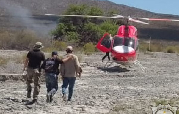 Dramático rescate de un jinete