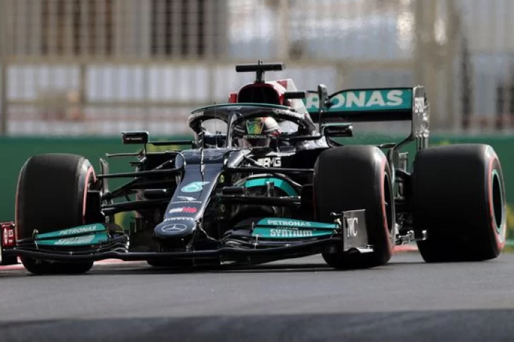Hamilton y Verstappen, mano a mano