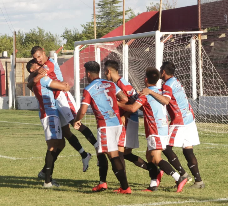 Alianza cambia lo justo