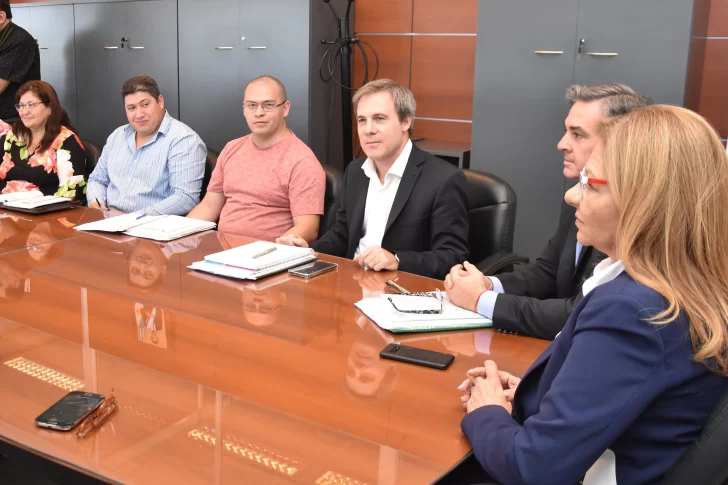 Para el Gobierno, la oferta a los estatales del 16% es mejor que la cláusula gatillo