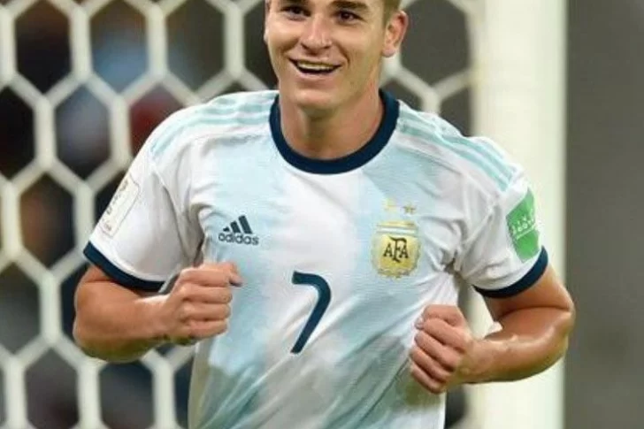 Alvarez por Alario, a último momento