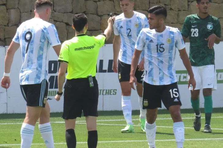 Argentina cerró con una victoria