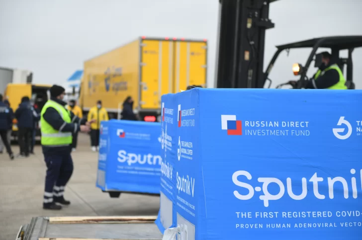 Entre hoy y mañana llegarán a San Juan 2.250 dosis del segundo componente de Sputnik V Entre hoy y mañana llegarán a San Juan 2.250 dosis del segundo componente de Sputnik V