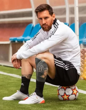 Argentina, con Messi, visita a Uruguay Argentina, con Messi, visita a Uruguay