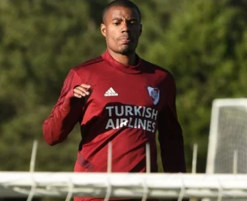 Cuidan a De la Cruz entre algodones Cuidan a De la Cruz entre algodones