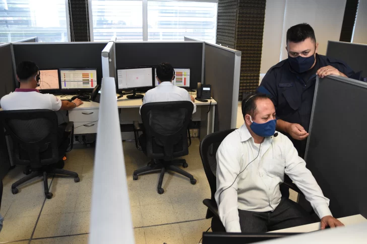 Casi el 40% de las llamadas que reciben en el 911 al mes no se debe a emergencias
